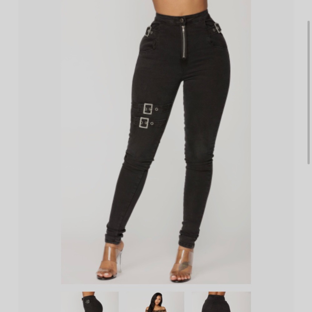 Buckle skinny jeans